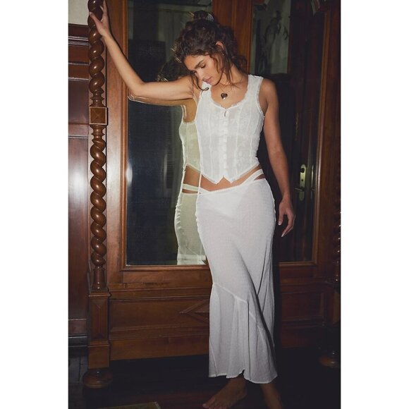 NWT Free People Intimately Sweet On You Bias Half Slip Skirt Clean Ivory White - Picture 1 of 7